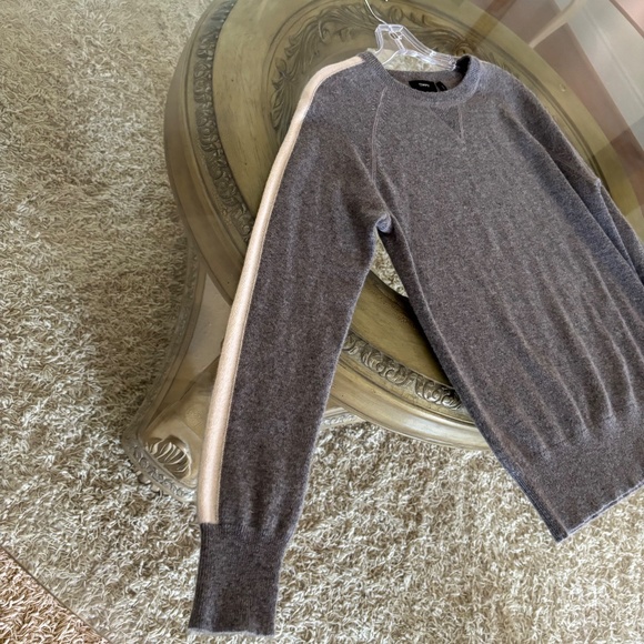 Theory Gray Athletic Stripe Crew Long Sleeve 100% Cashmere Sweater Size S - Picture 11 of 14